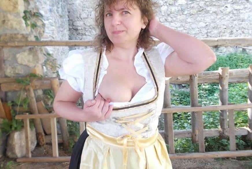 Sex Date mit Dirndl Schlampe aus München